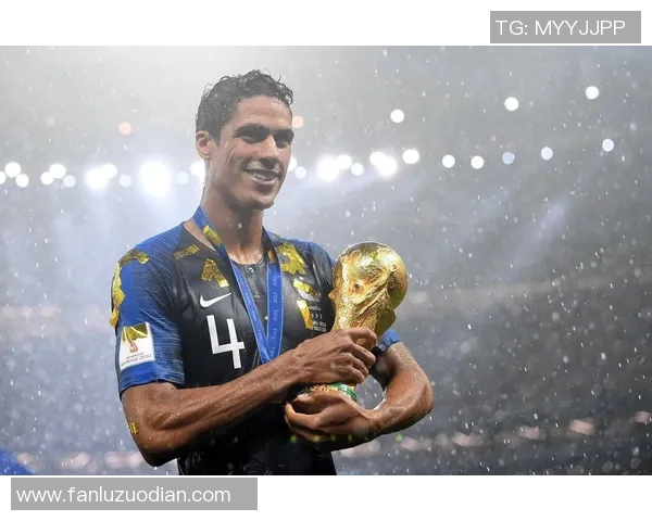 足球明星独特踢球姿势大揭秘展现不同风格与技巧的魅力